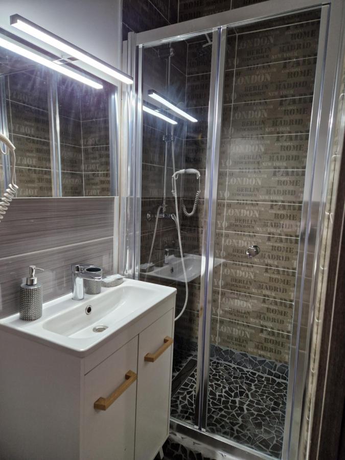 Studio Meuble Au Rdc , Proche Lac Aix-les-Bains Eksteriør billede